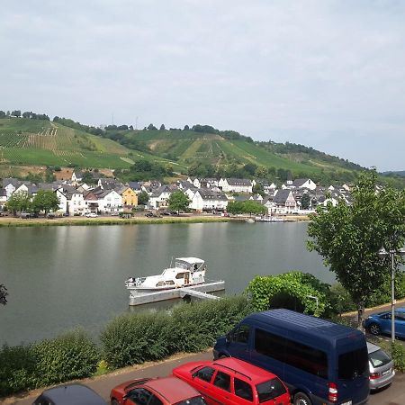 Mosel Panorama Apartment Zell an der Mosel Exterior foto